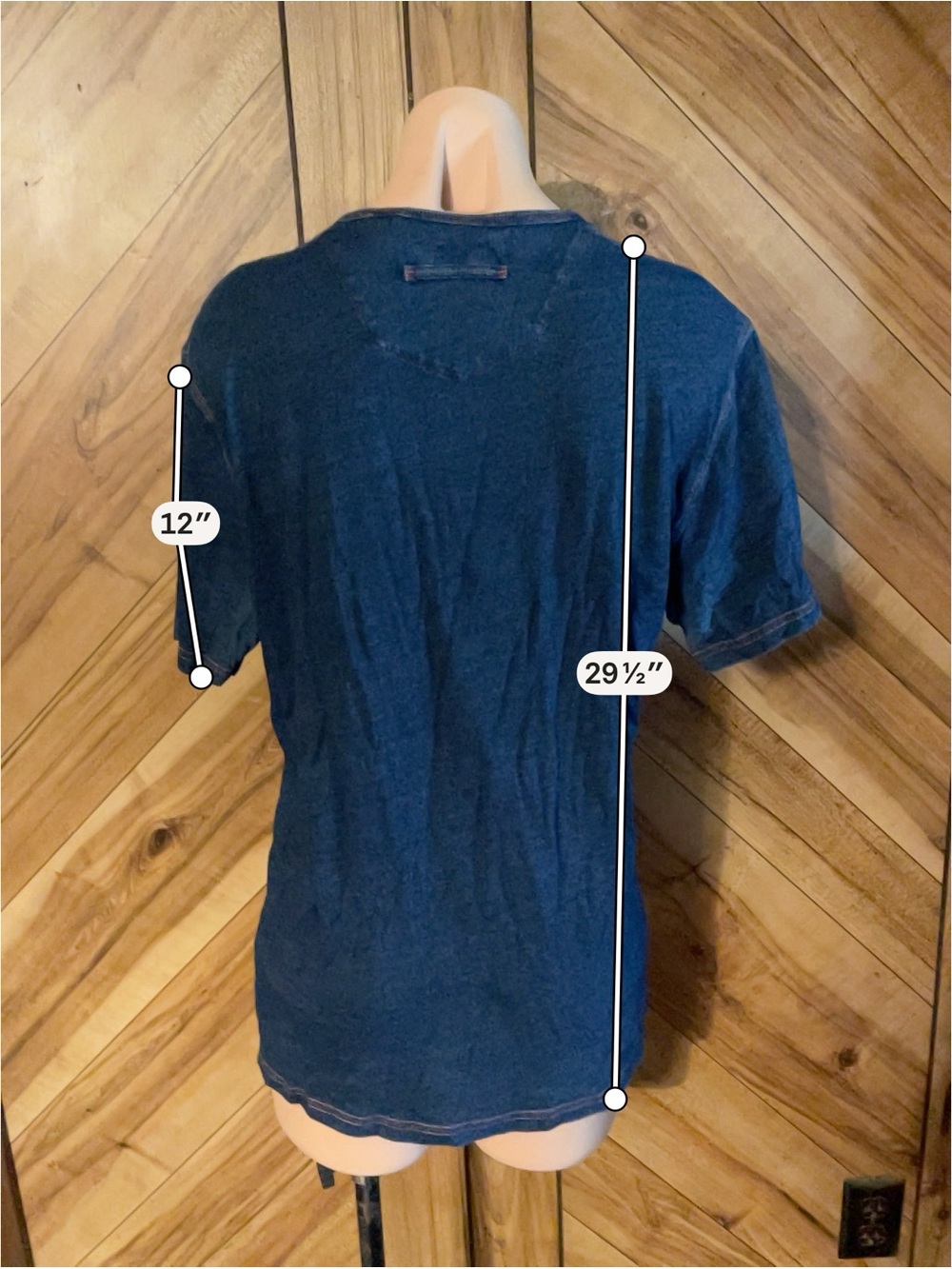 Robert Graham Women's Large V-Neck Navy Blue T-Shirt Short Sleeve Tee - Picture 10 of 11